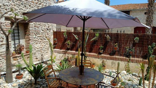 Hotel El Castell Embruixat Saint-Hippolyte  Zewnętrze zdjęcie