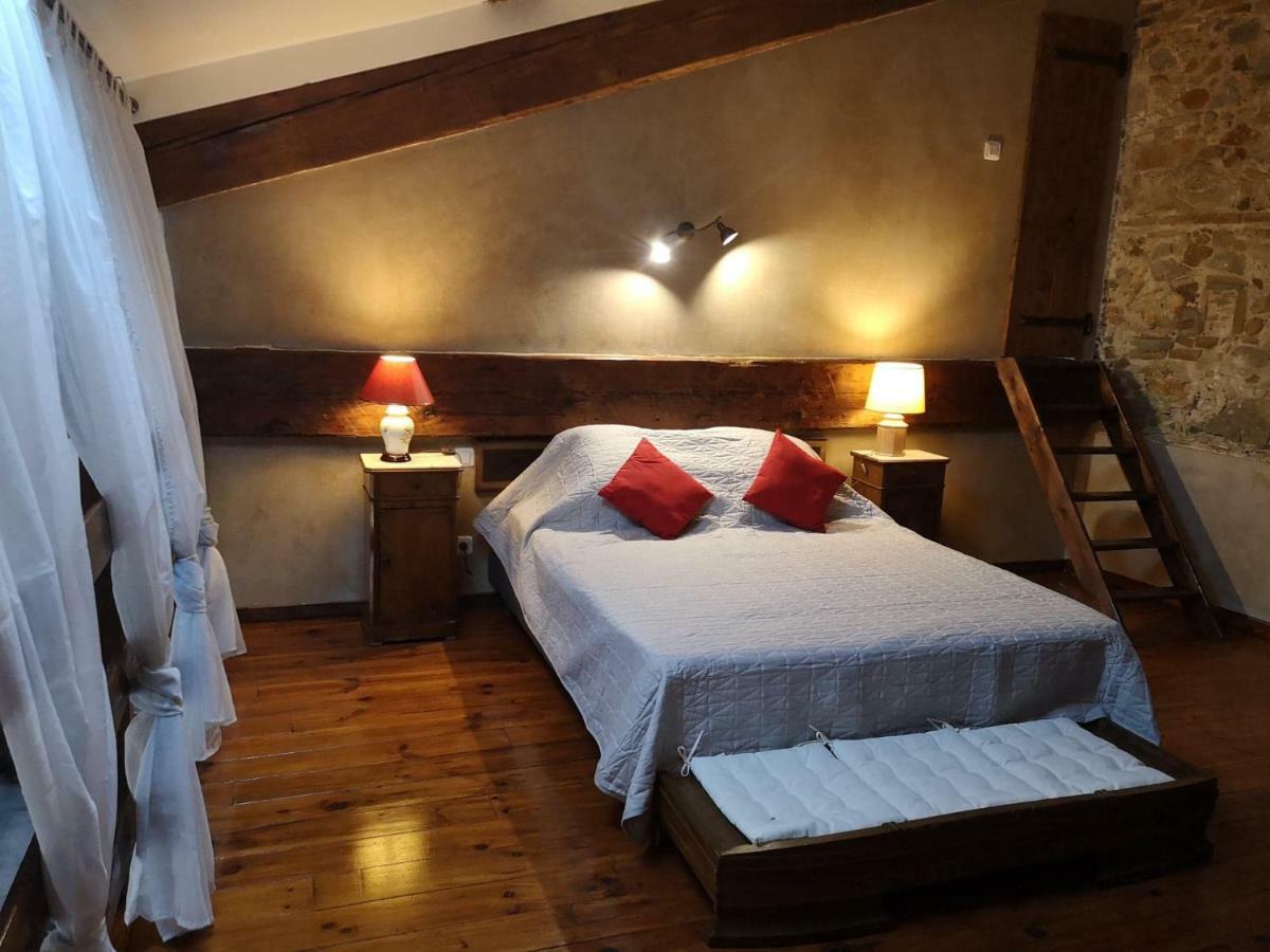 Hotel El Castell Embruixat Saint-Hippolyte  Zewnętrze zdjęcie
