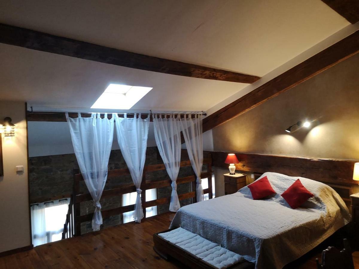 Hotel El Castell Embruixat Saint-Hippolyte  Zewnętrze zdjęcie